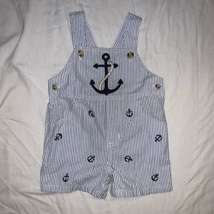 ❤️ 4/$15 — 
Boys anchor seersucker overalls 12 m